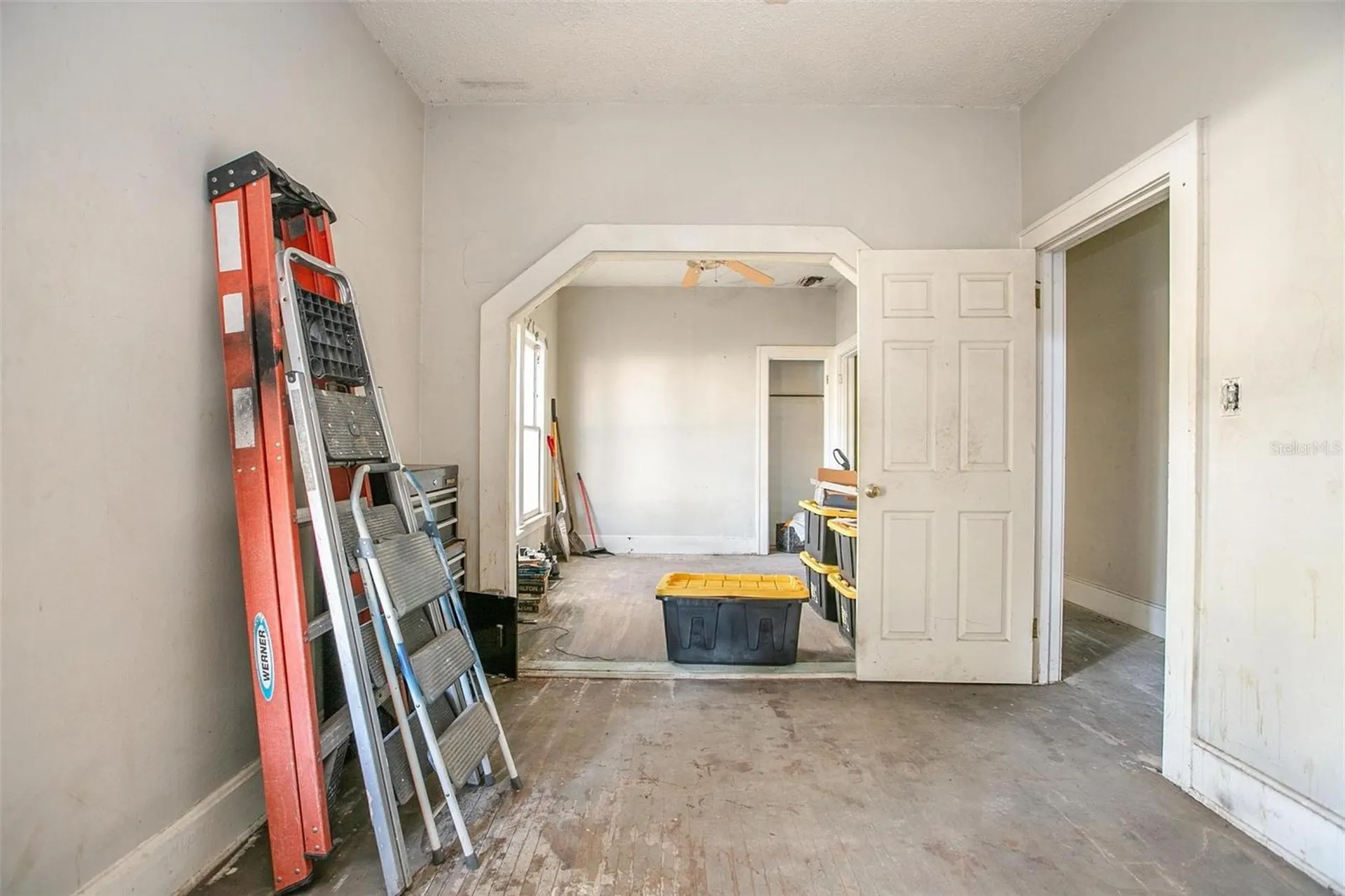 1430 E New York Avenue Deland FL 32724