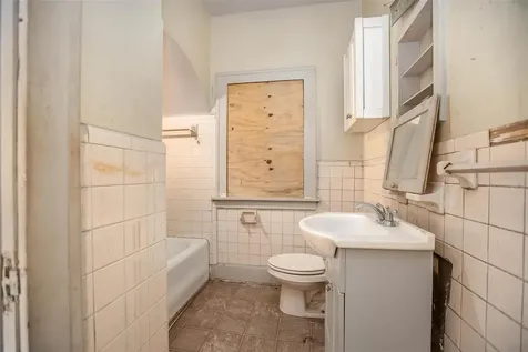 1430 E New York Avenue Deland FL 32724