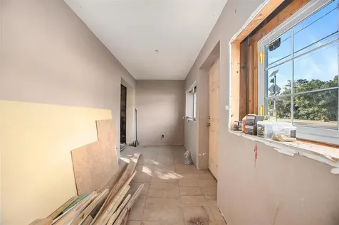 1430 E New York Avenue Deland FL 32724