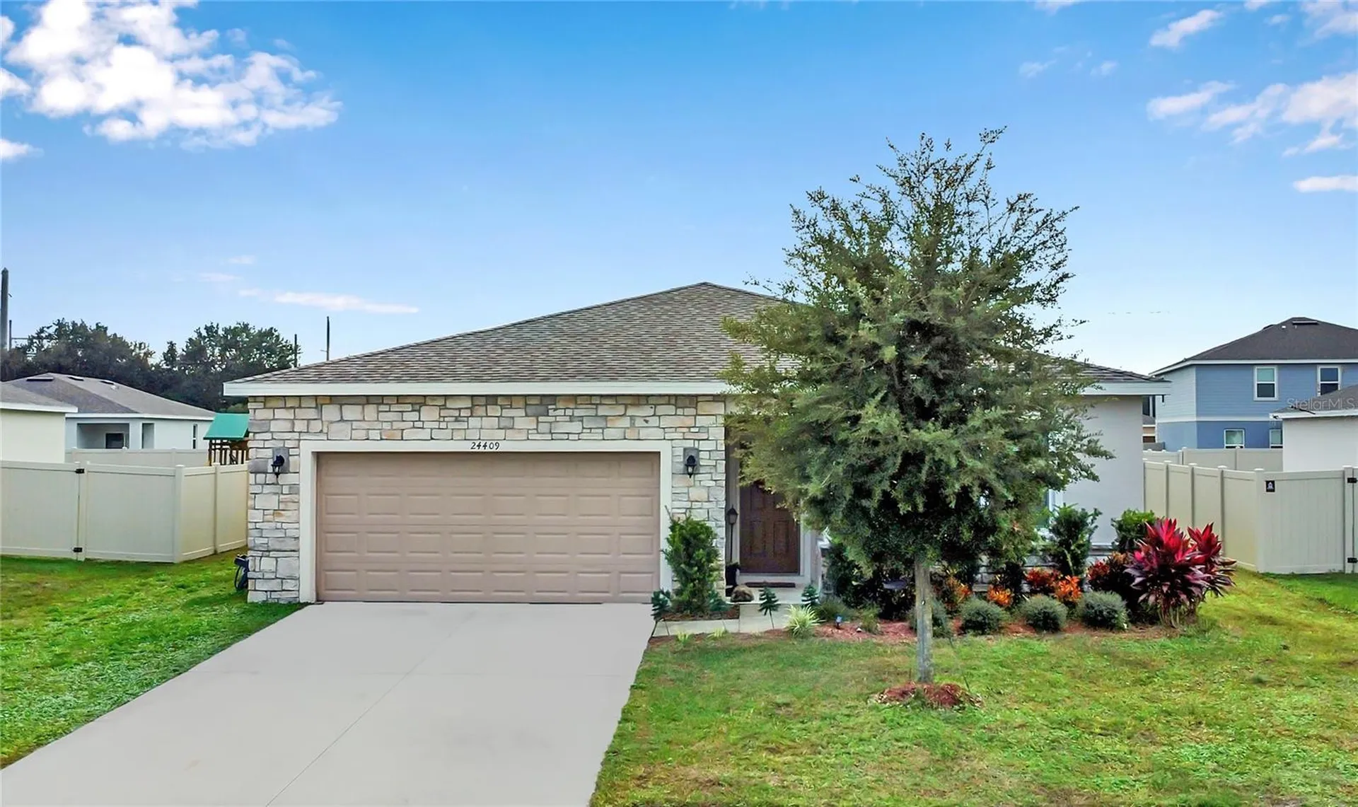 24409 Sunnys Halo Way Sorrento FL 32776