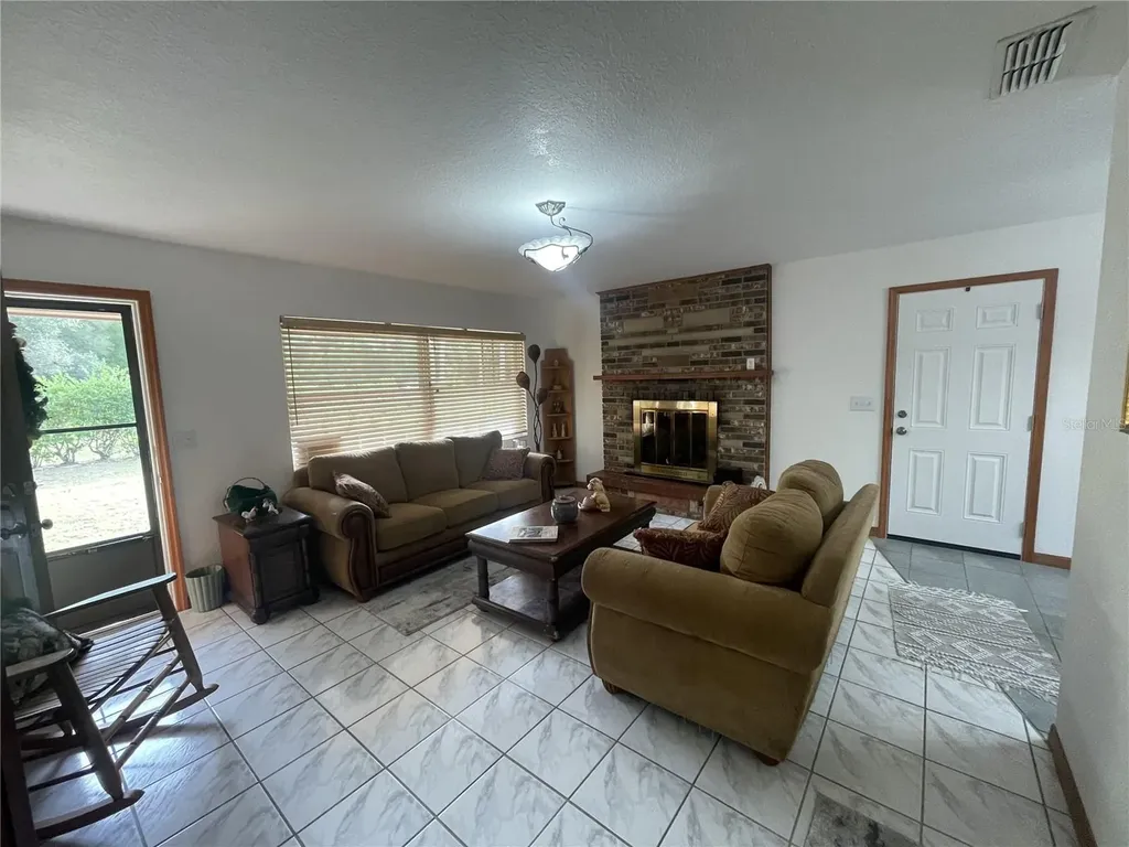 2815 N Leavitt Avenue Orange City FL 32763