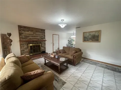 2815 N Leavitt Avenue Orange City FL 32763