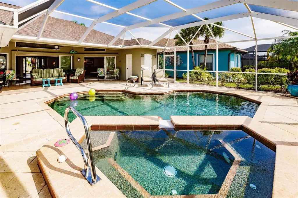 254 Rotonda Boulevard E Rotonda West FL 33947