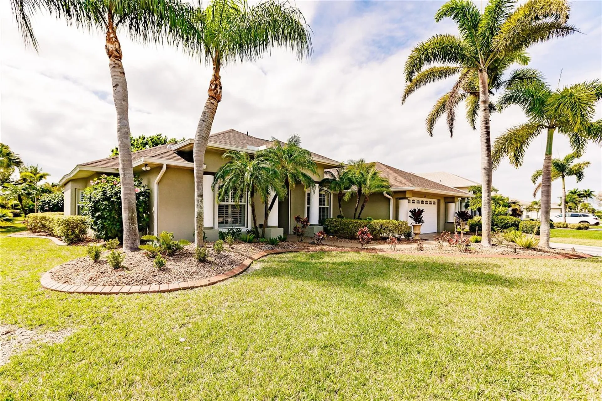 Rotonda West FL, 254 Rotonda Boulevard E