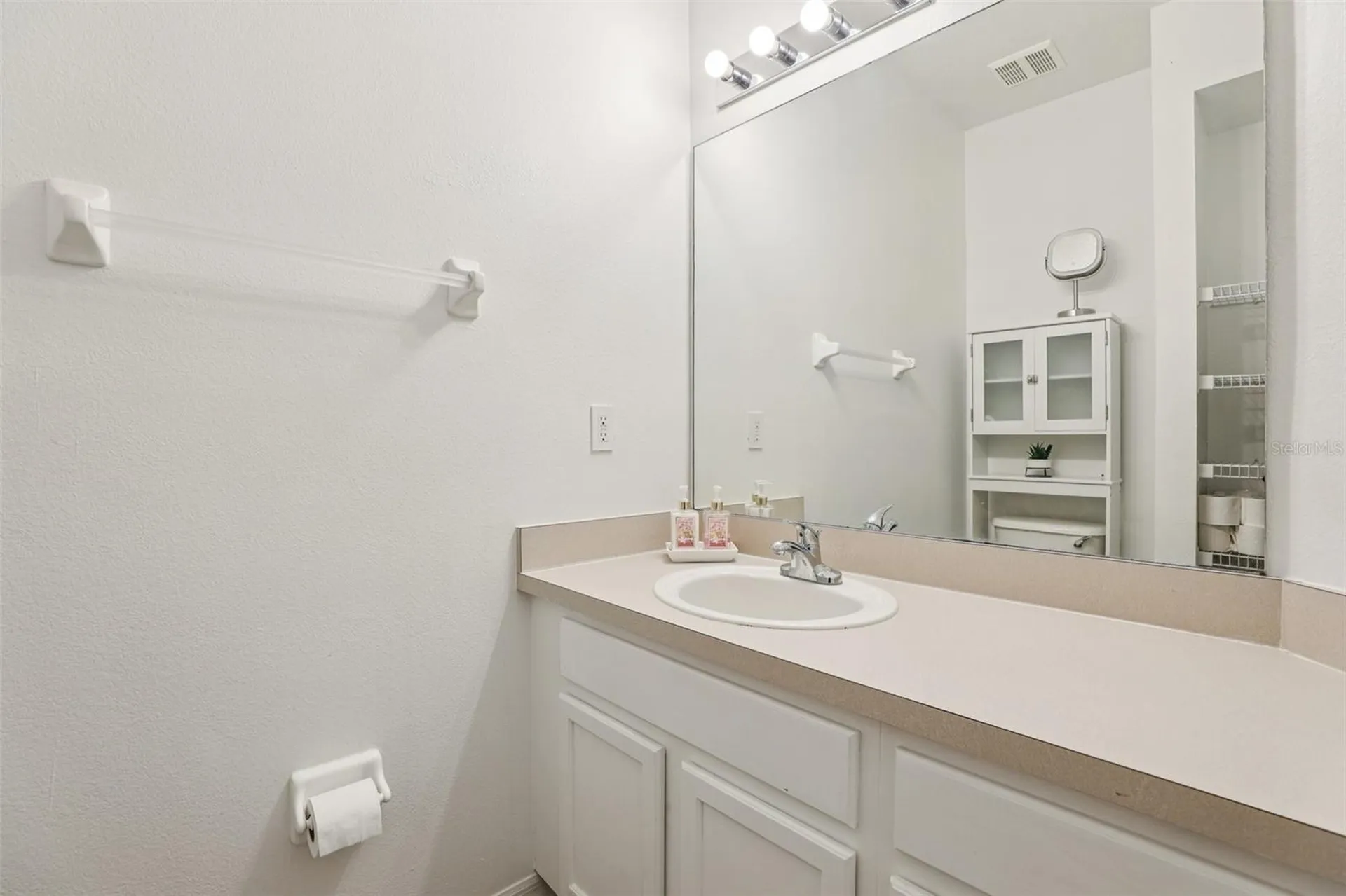 8419 Crystal Cove Loop Kissimmee FL 34747