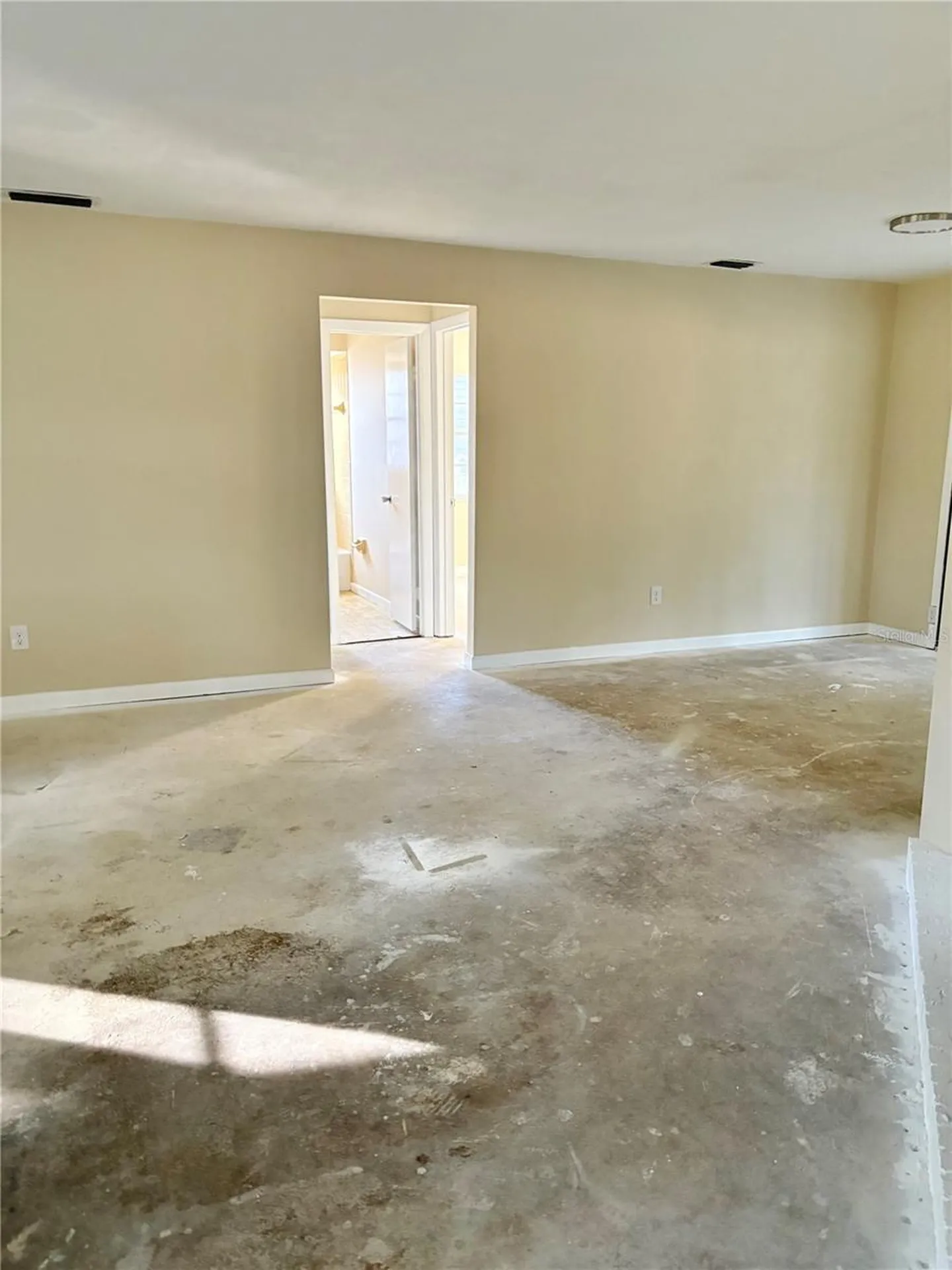 7670 SE 22nd Avenue Ocala FL 34480