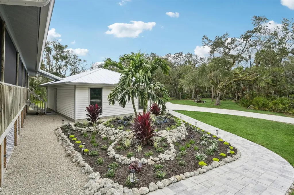 13221 N Branch Road Sarasota FL 34240
