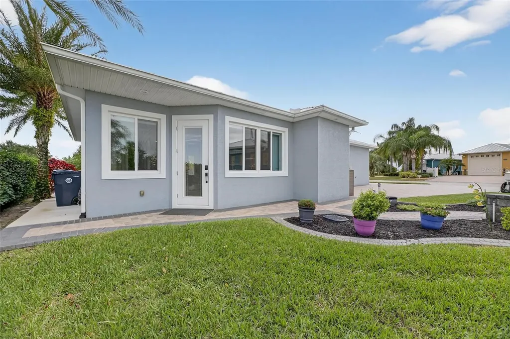 3287 Red Tail Hawk Drive Polk City FL 33868