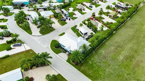 3287 Red Tail Hawk Drive Polk City FL 33868