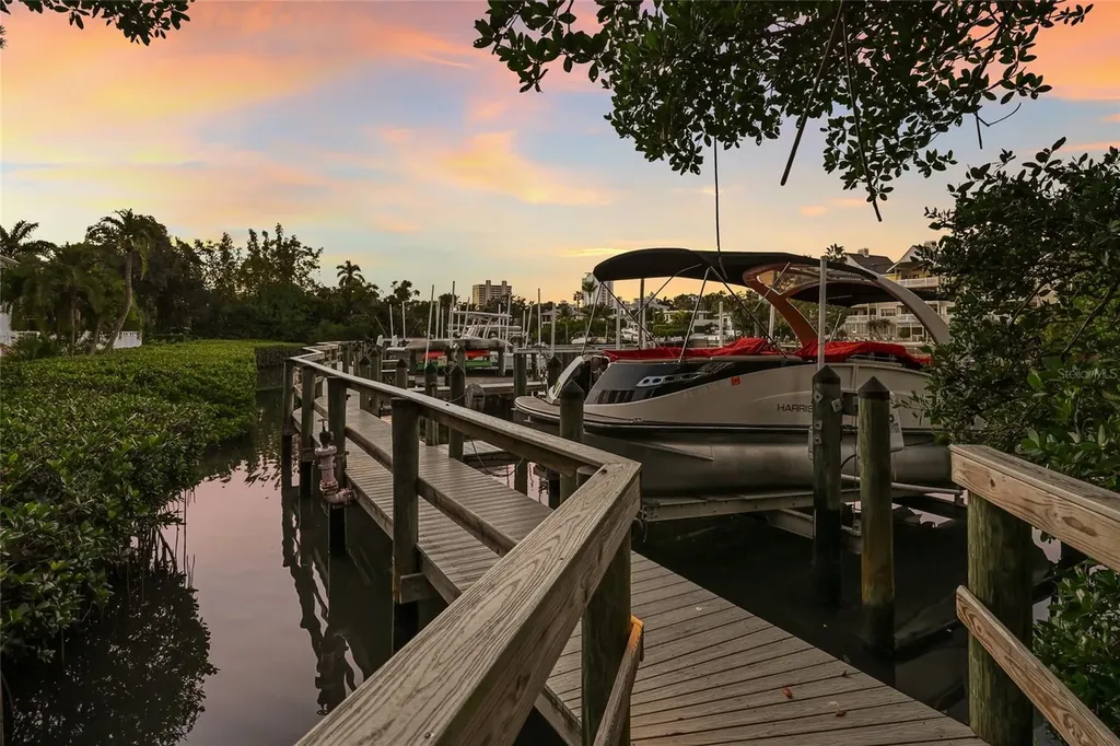 1749 Lincoln Park Circle Sarasota FL 34236