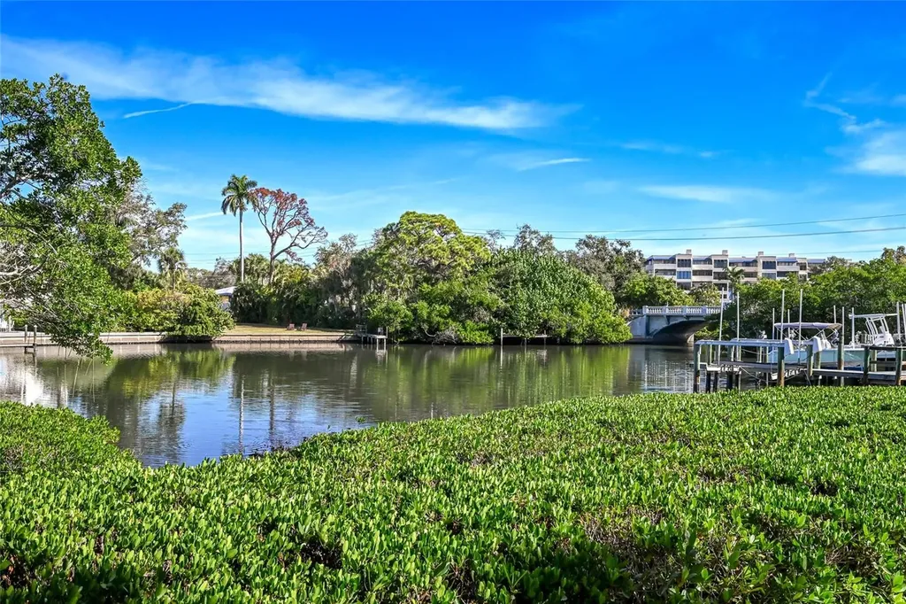 1749 Lincoln Park Circle Sarasota FL 34236