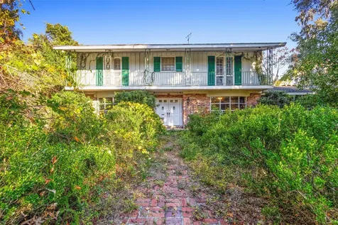 925 N Sans Souci Avenue Deland FL 32720