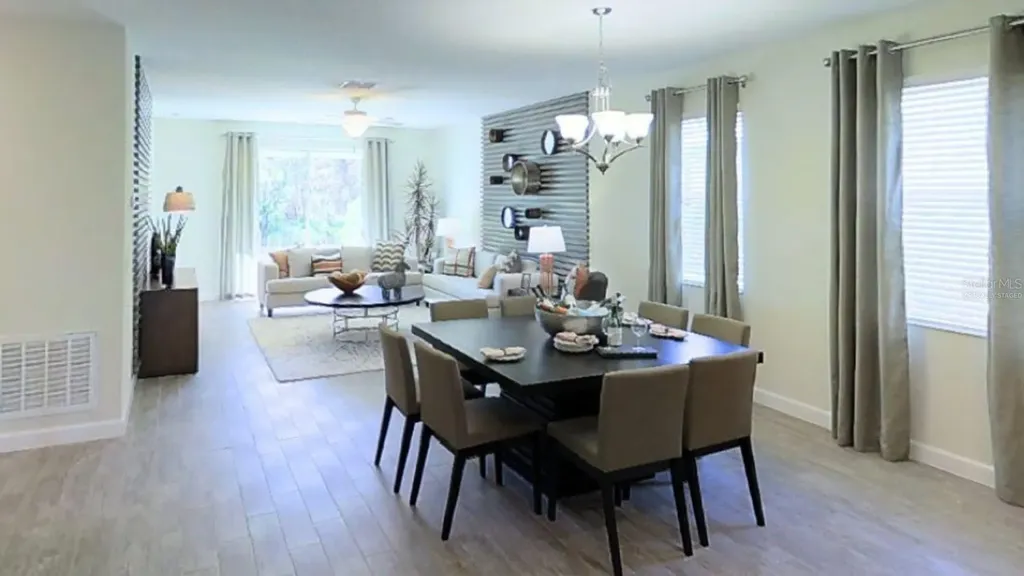 2404 Volunteer Avenue Kissimmee FL 34744