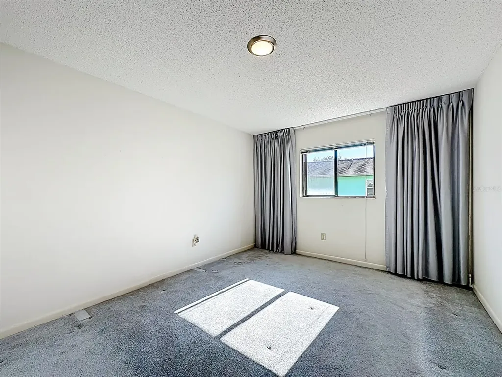 2 Ferndale Lane Palm Coast FL 32137