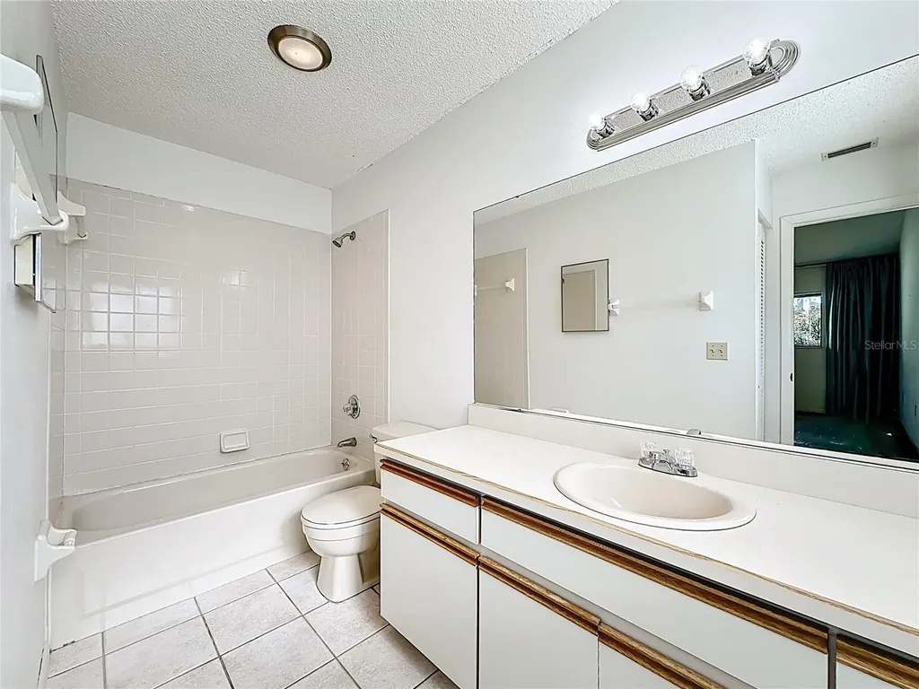 2 Ferndale Lane Palm Coast FL 32137