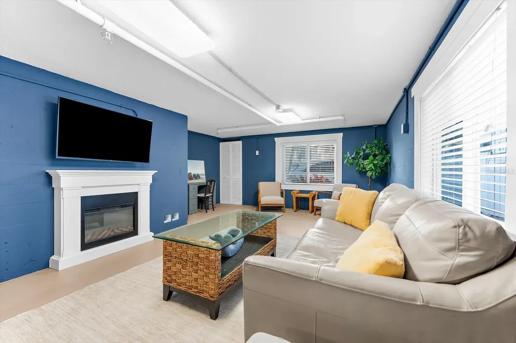 2255 N Beach Road Englewood FL 34223