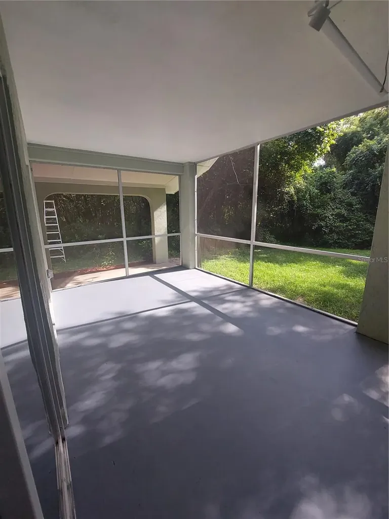 253 N Blue Lake Avenue Deland FL 32724