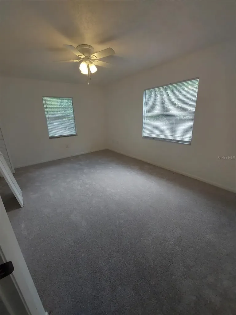 253 N Blue Lake Avenue Deland FL 32724