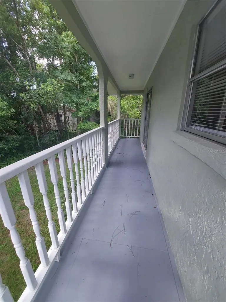 253 N Blue Lake Avenue Deland FL 32724
