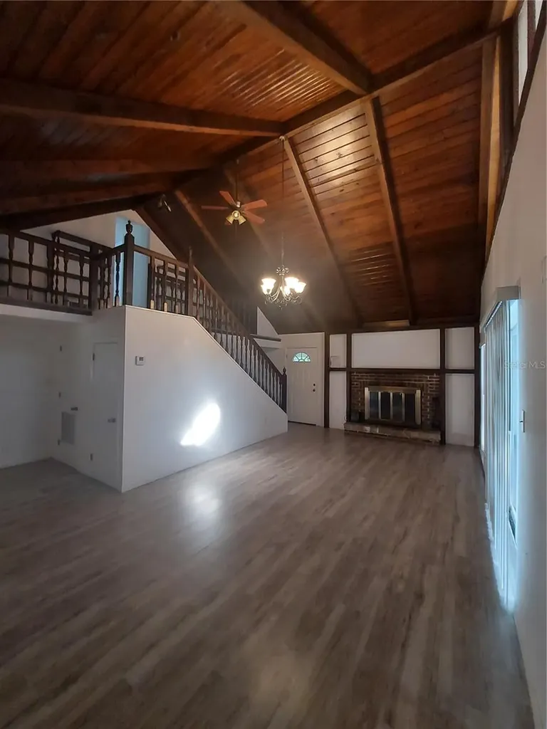 253 N Blue Lake Avenue Deland FL 32724