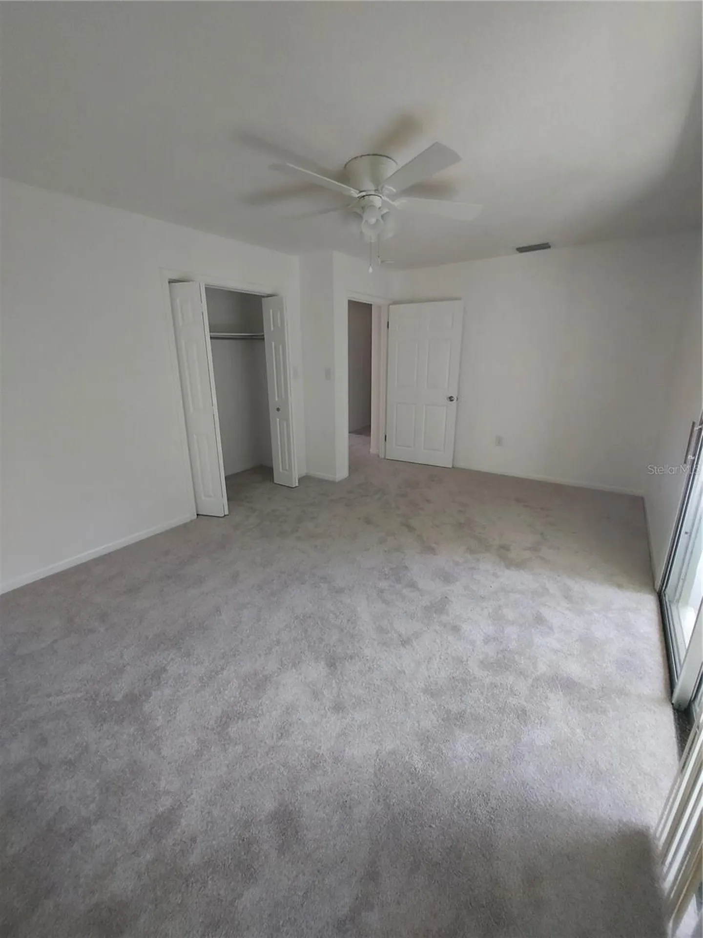 253 N Blue Lake Avenue Deland FL 32724