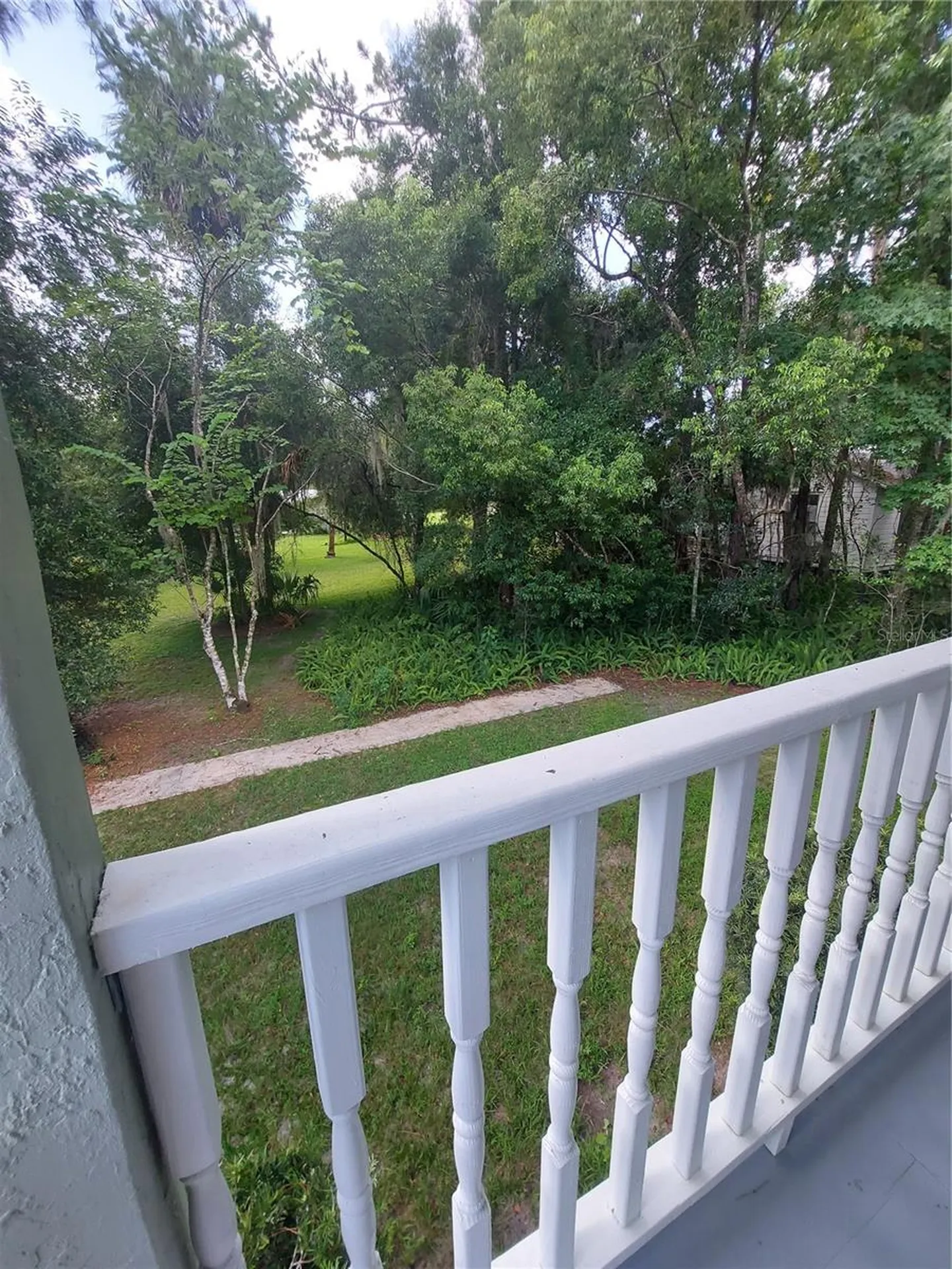 253 N Blue Lake Avenue Deland FL 32724
