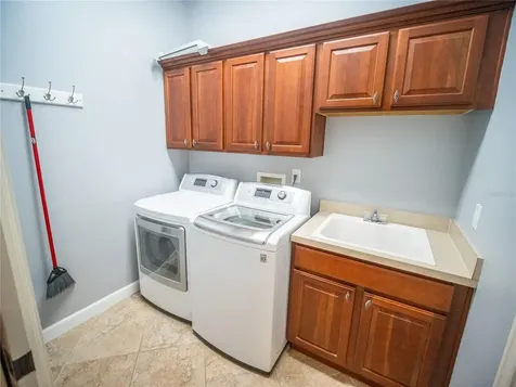 2135 Appalachee Circle Tavares FL 32778