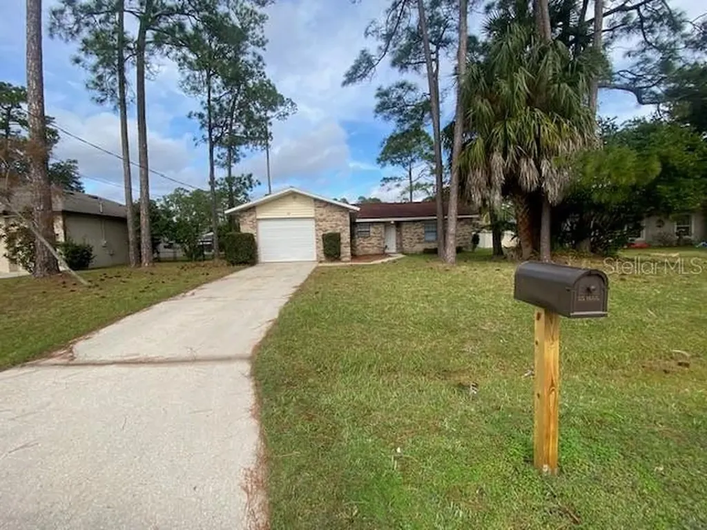 19 Woodston Lane Palm Coast FL 32164