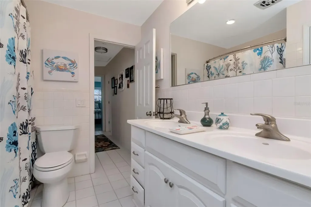 3991 38th Way S St Petersburg FL 33711