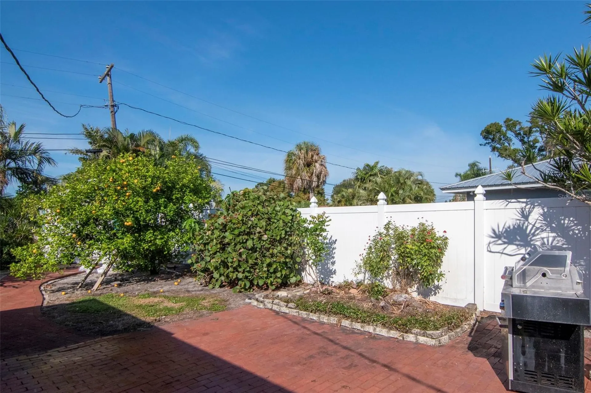 3991 38th Way S St Petersburg FL 33711