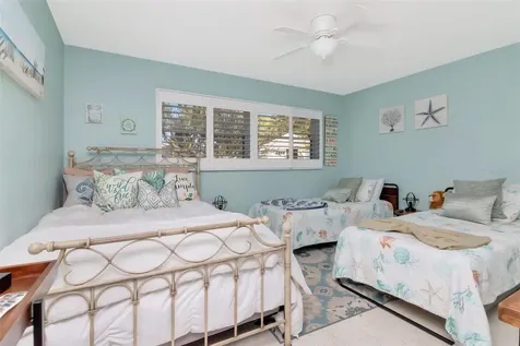 3991 38th Way S St Petersburg FL 33711