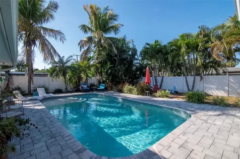 3991 38th Way S St Petersburg FL 33711