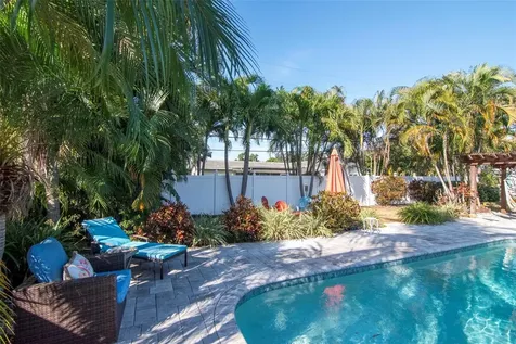 3991 38th Way S St Petersburg FL 33711