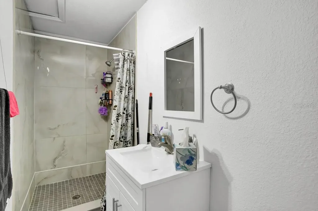 5615 Oak Avenue NW Lakeland FL 33810