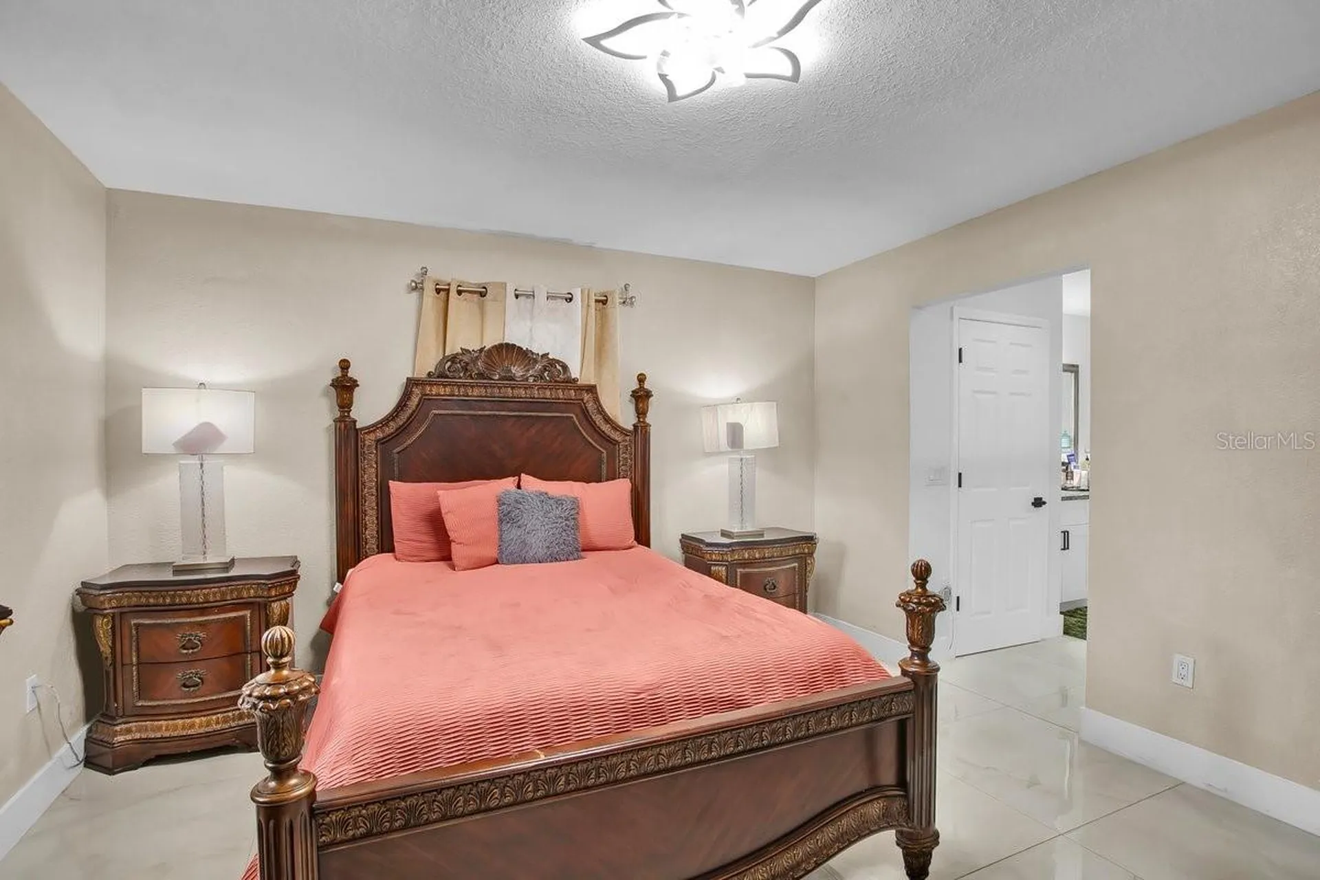 5615 Oak Avenue NW Lakeland FL 33810