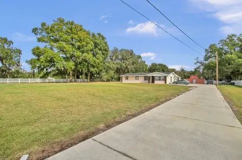 5615 Oak Avenue NW Lakeland FL 33810
