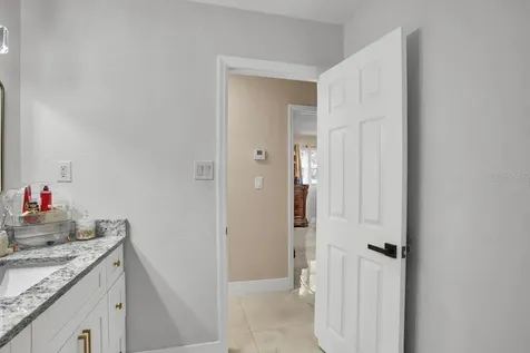 5615 Oak Avenue NW Lakeland FL 33810
