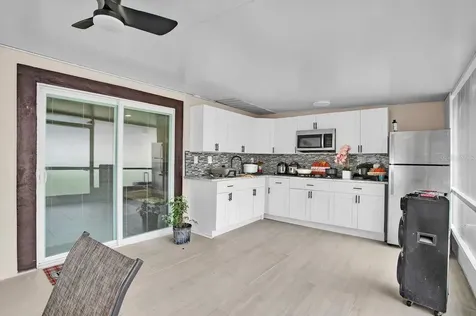 5615 Oak Avenue NW Lakeland FL 33810