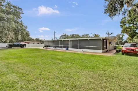 5615 Oak Avenue NW Lakeland FL 33810