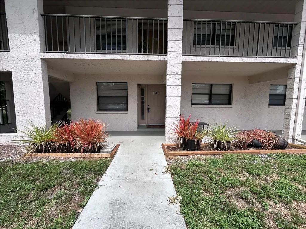 2275 62nd Avenue N St Petersburg FL 33702