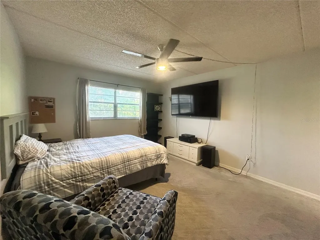 2275 62nd Avenue N St Petersburg FL 33702