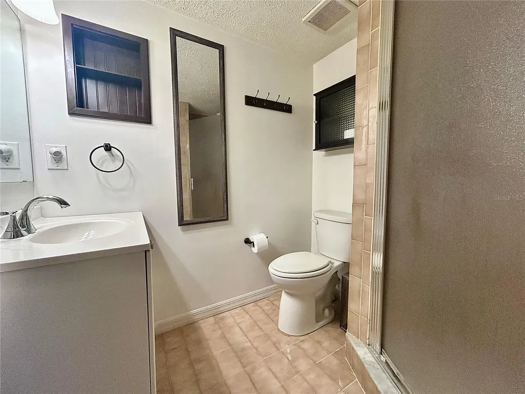 2275 62nd Avenue N St Petersburg FL 33702