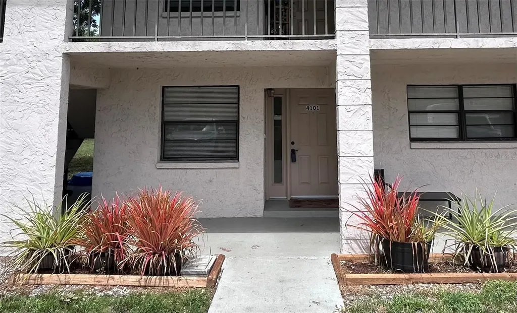 2275 62nd Avenue N St Petersburg FL 33702
