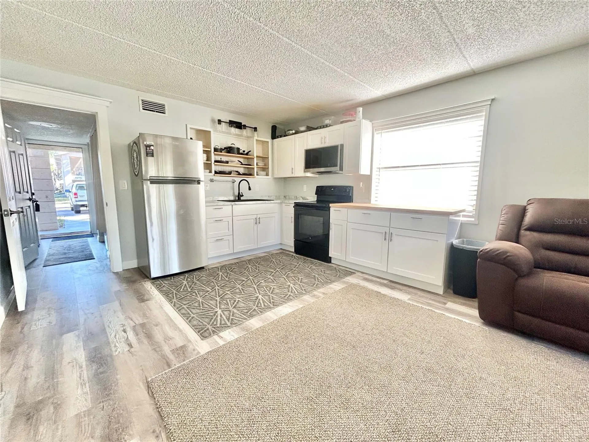 2275 62nd Avenue N St Petersburg FL 33702