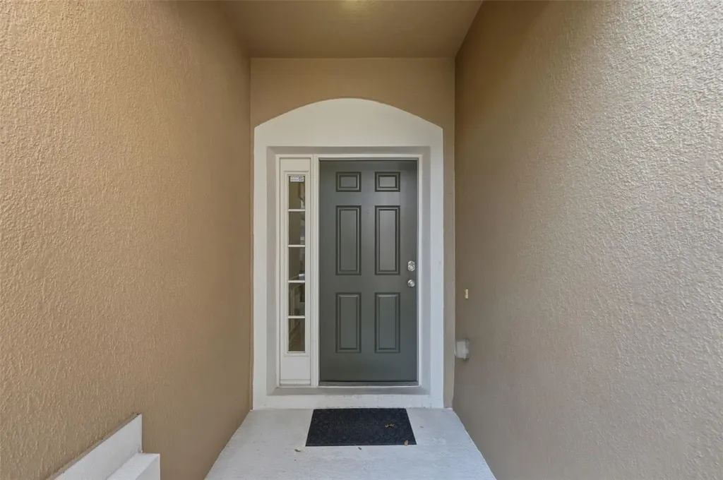 2838 Villafuerte Point Orlando FL 32835