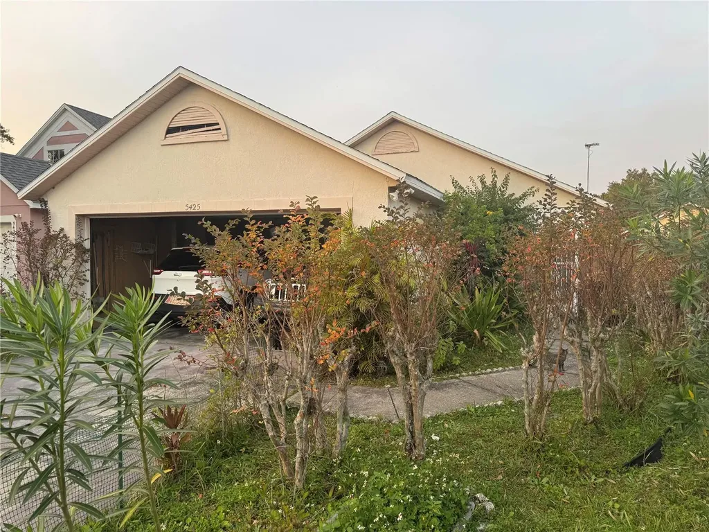 5425 Wood Crossing Street Orlando FL 32811