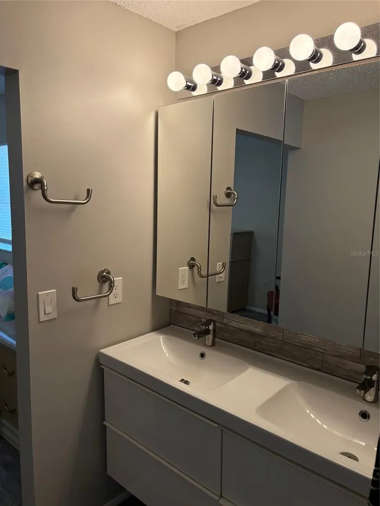 947 Shasta Road Venice FL 34293