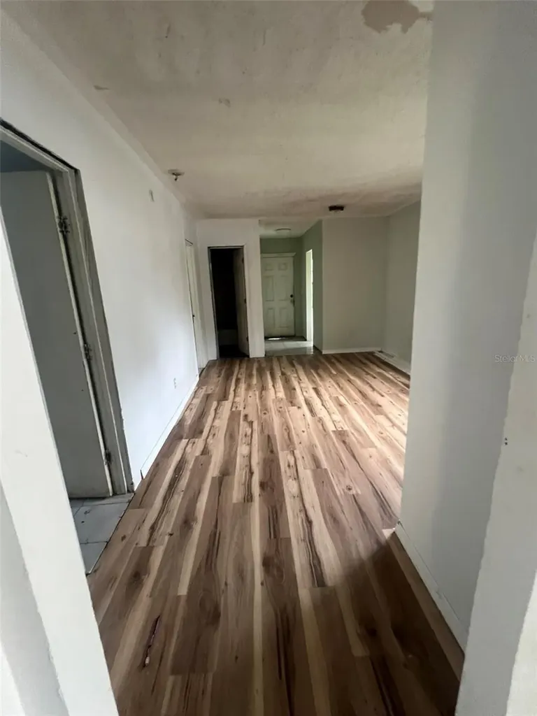 2112 Lee Street Orlando FL 32805