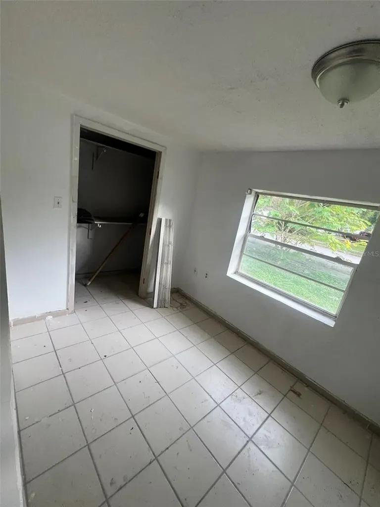 2112 Lee Street Orlando FL 32805