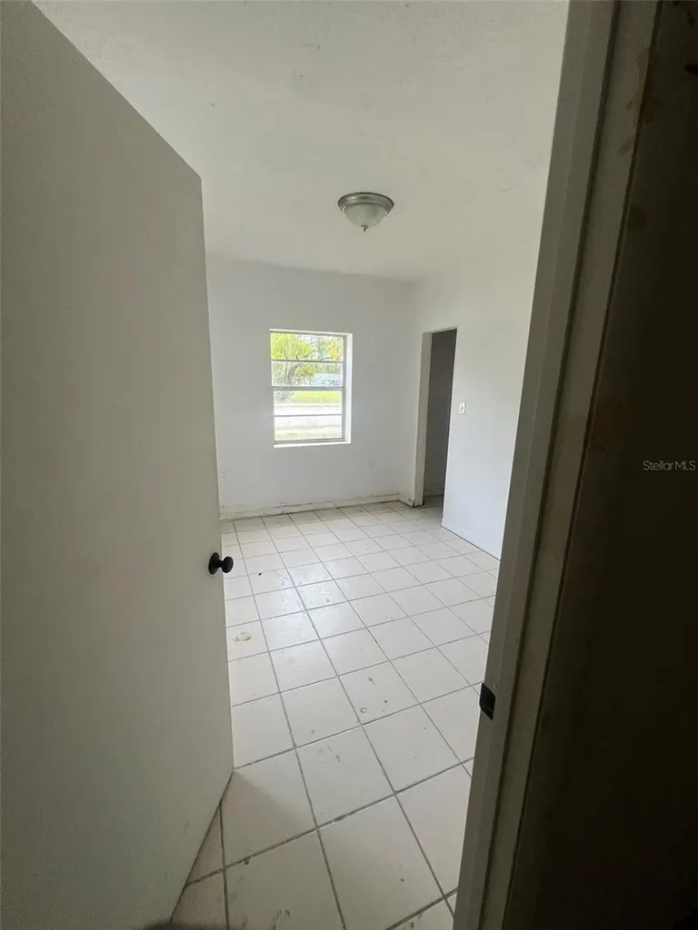 2112 Lee Street Orlando FL 32805